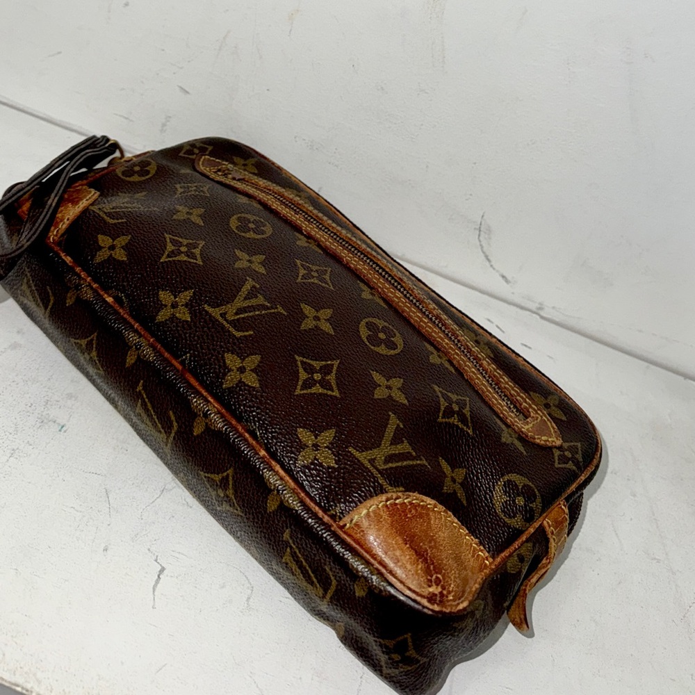 Auth Louis Vuitton wristlet clutch - Picture 8 of 11